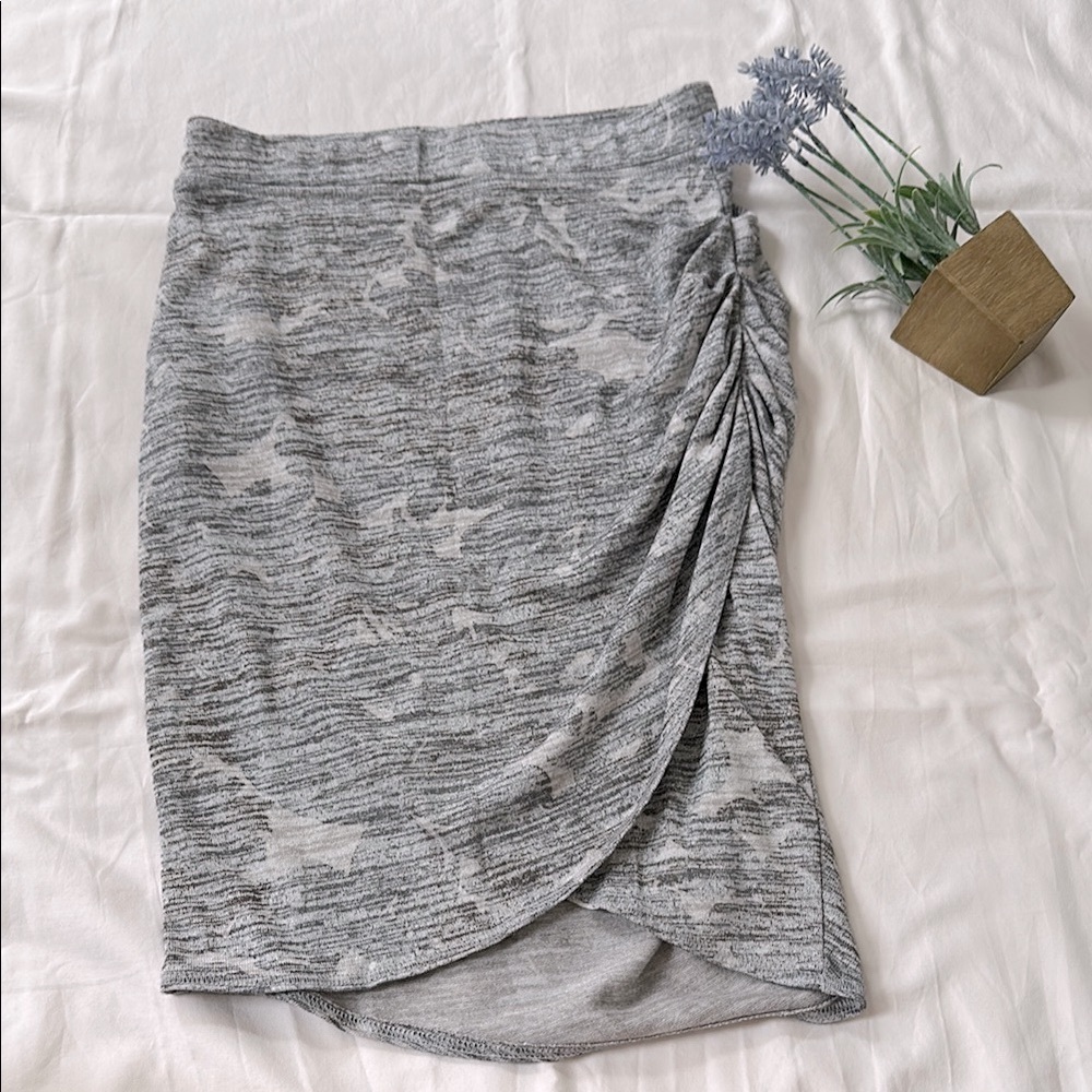 Wilfred Asymmetrical Gray Skirt, high waisted.